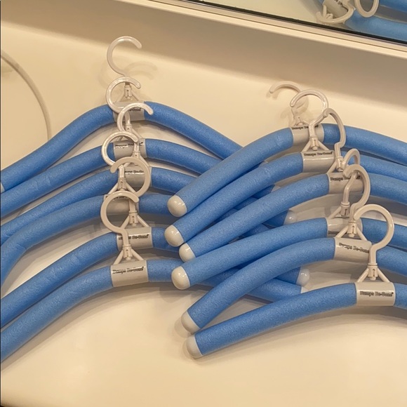 Set of 12 foam clothes hangers